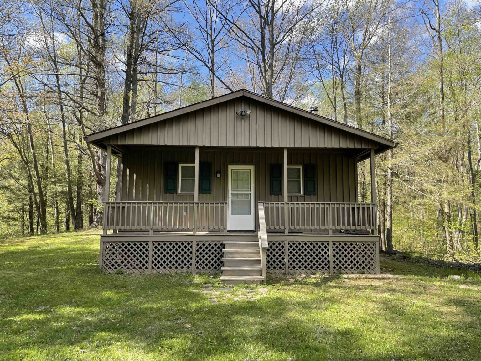 NY Landquest For Sale 95 acres with cabin and barn in Branchport NY